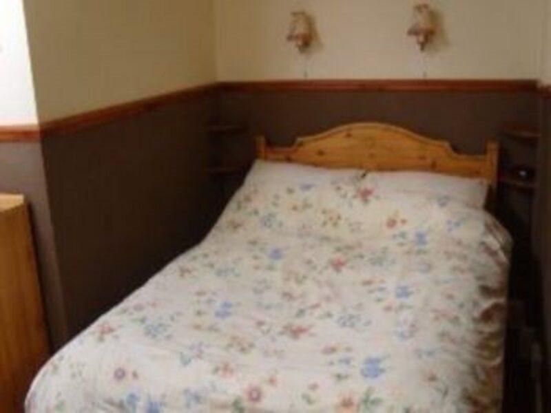 Holly Apartment