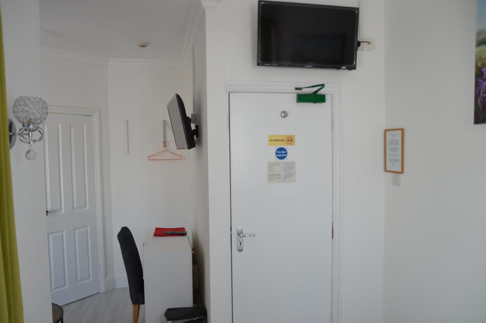 Holly Apartment *
