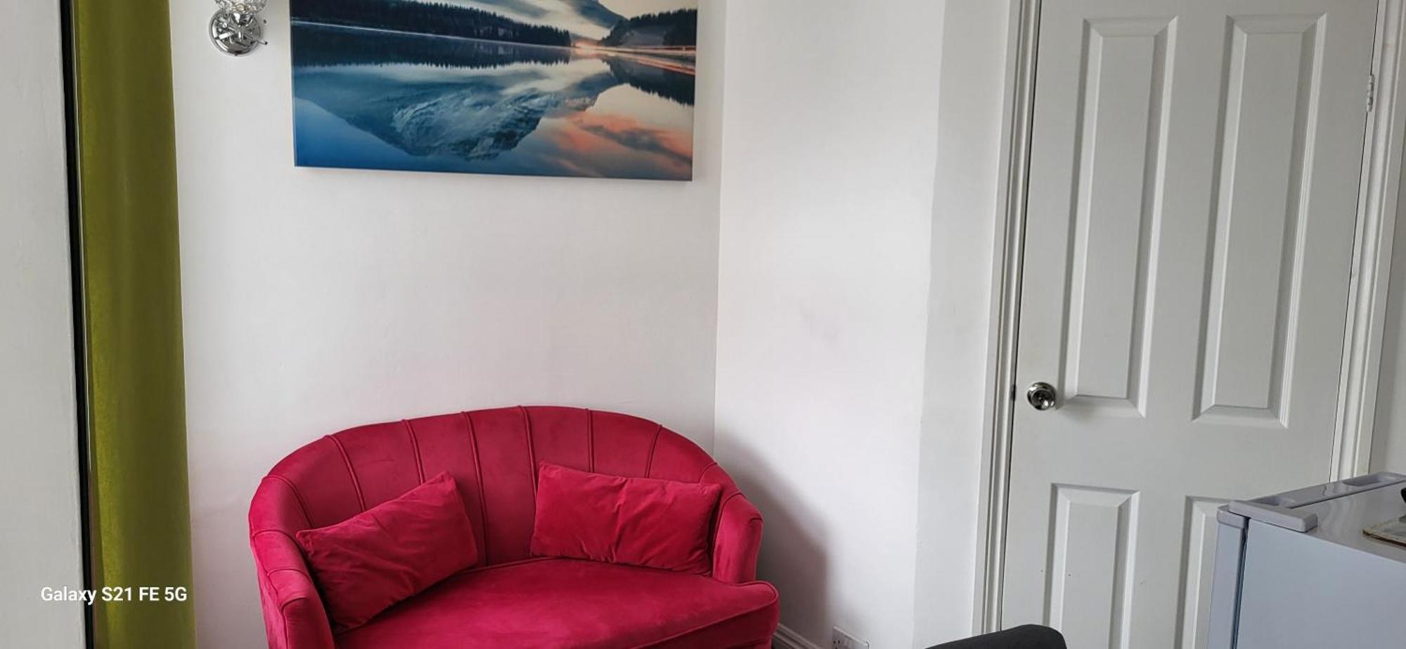 Holly Apartment